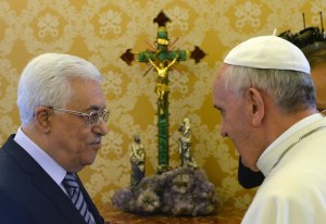 Palestinian president meets Pope Francis